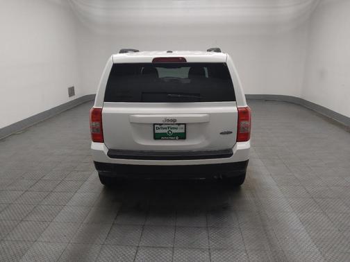 Bright White Clearcoat 2015 Jeep Patriot High Altitude Edition