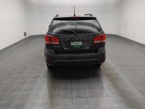 Granite Pearlcoat 2019 Dodge Journey SE