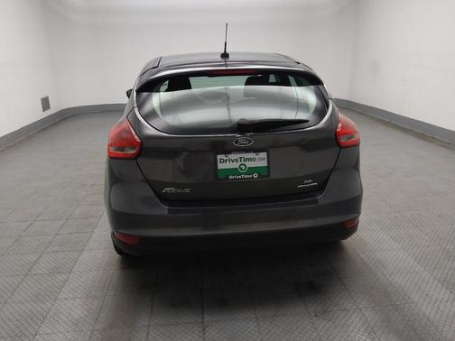 Gray 2015 Ford Focus SE