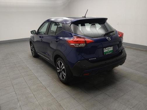 2020 Nissan Kicks SR