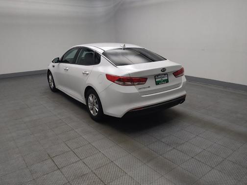 Snow White Pearl 2016 Kia Optima LX