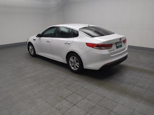 Snow White Pearl 2016 Kia Optima LX