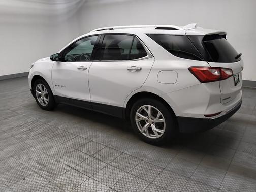 White 2018 Chevrolet Equinox Premier