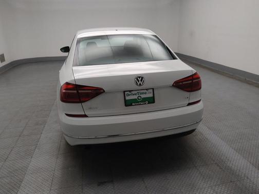 2018 Volkswagen Passat 2.0T S