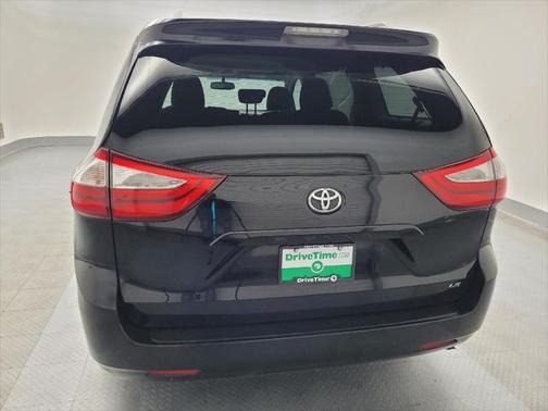 2017 Toyota Sienna LE