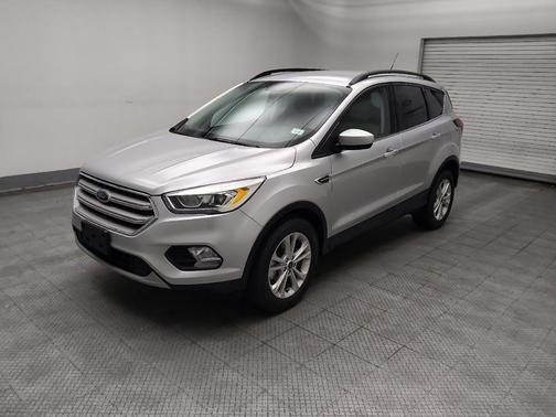 Ingot Silver Metallic 2019 Ford Escape SEL