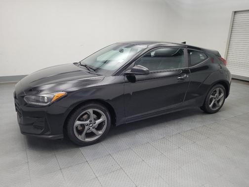 2019 Hyundai Veloster 2