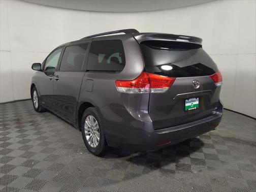 2013 Toyota Sienna XLE