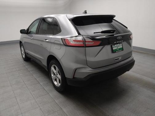 2021 Ford Edge SE