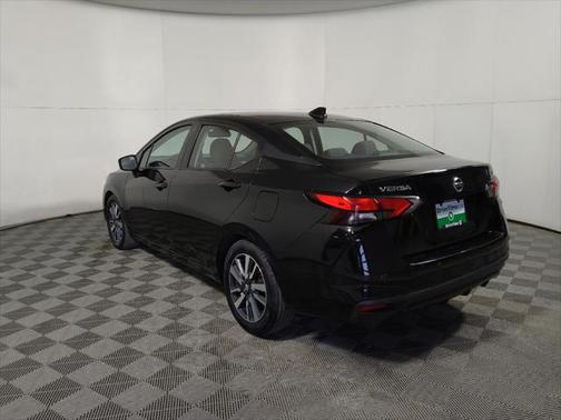 2021 Nissan Versa 1.6 SV