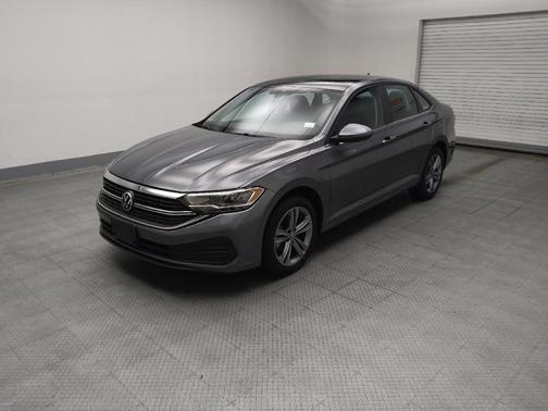 Platinum Gray Metallic 2024 Volkswagen Jetta 1.5T SE