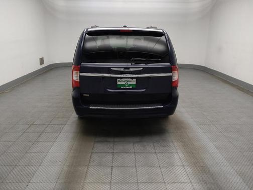 True Blue Pearlcoat 2016 Chrysler Town & Country Touring