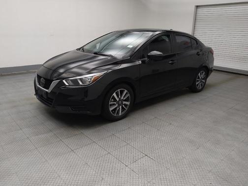 Super Black 2020 Nissan Versa 1.6 SV