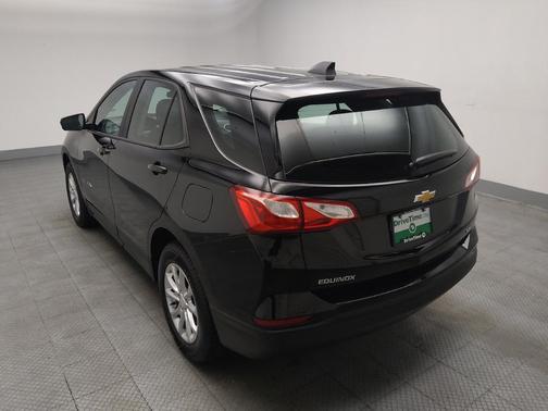 Mosaic Black Metallic 2020 Chevrolet Equinox LS