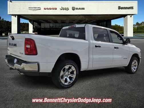Bright White Clearcoat 2026 RAM 1500 Big Horn/Lone Star