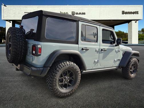 2024 Jeep Wrangler Willys