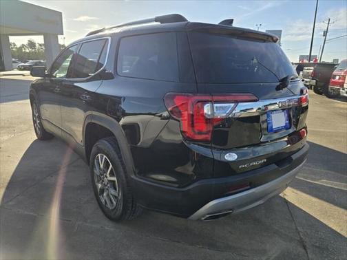 2023 GMC Acadia AWD SLT