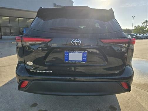 2023 Toyota Highlander LE