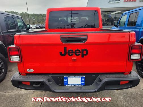 2025 Jeep Gladiator Nighthawk