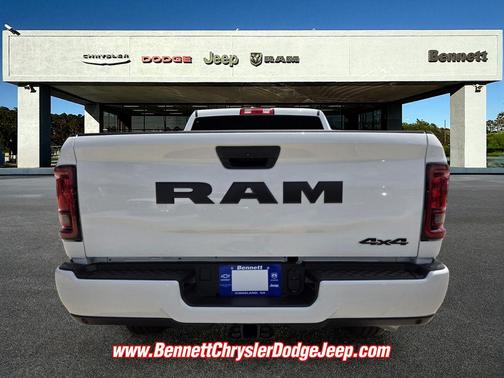 Bright White Clearcoat 2026 RAM 2500 Black Express Crew Cab 4x4 6'4' Box