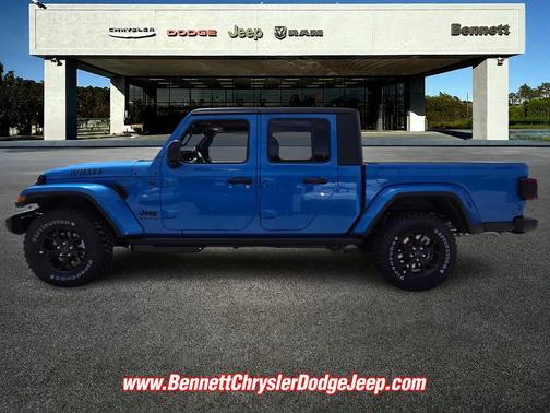 Hydro Blue Pearlcoat 2026 Jeep Gladiator Willys 4x4