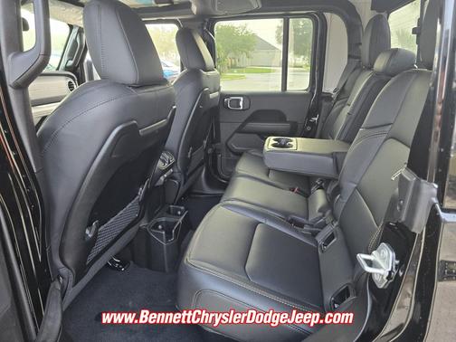 2025 Jeep Gladiator High Tide