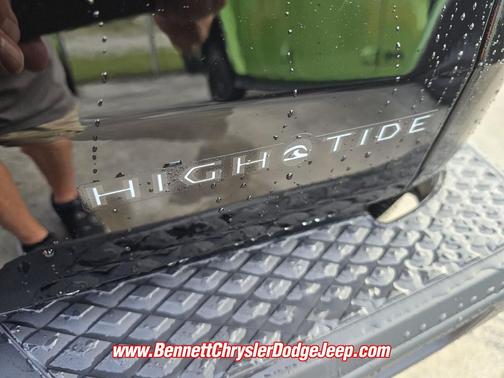 2025 Jeep Gladiator High Tide