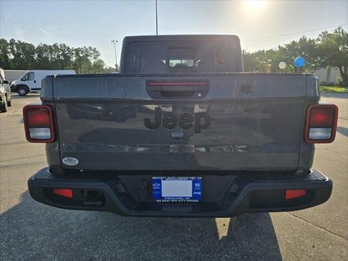 2023 Jeep Gladiator Sport S