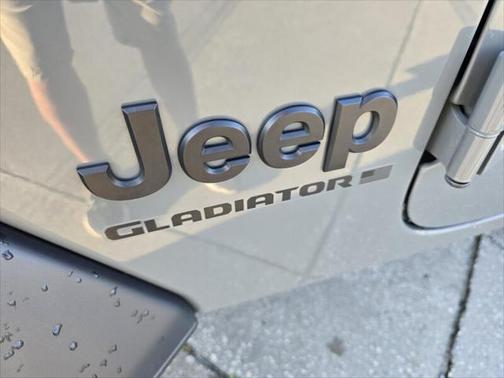2023 Jeep Gladiator Sport S