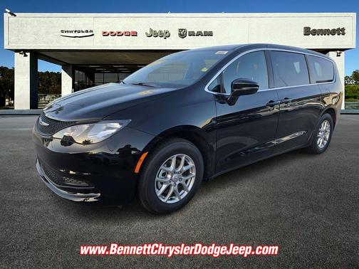 2026 Chrysler Voyager LX