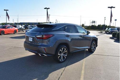 Photo 5 of 34 of 2017 Lexus RX 350