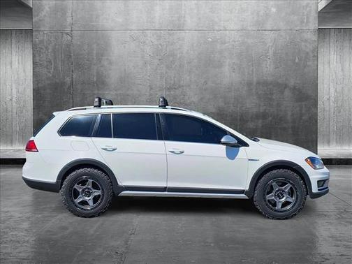 2017 Volkswagen Golf Alltrack TSI SEL