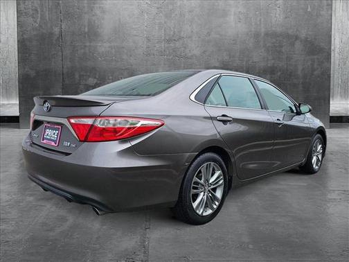 2015 Toyota Camry Hybrid SE
