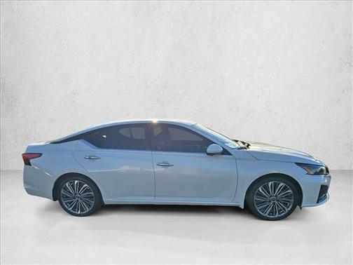 2024 Nissan Altima 2.5 SL
