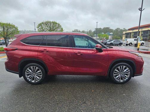 Ruby Flare Pearl 2020 Toyota Highlander XLE