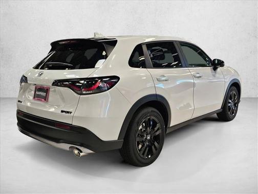 Platinum White Pearl 2027 Honda HR-V Sport