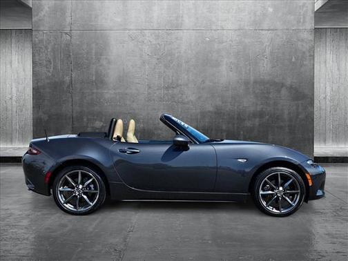 2016 Mazda MX-5 Miata Grand Touring