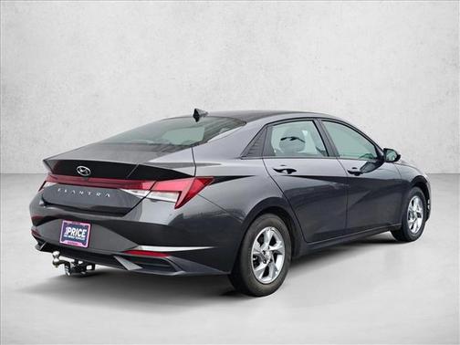 2023 Hyundai ELANTRA SE