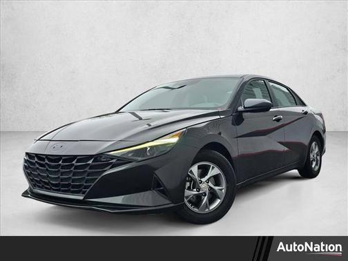 2023 Hyundai ELANTRA SE