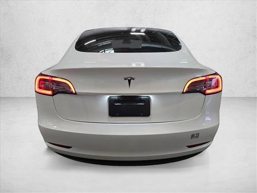 Pearl White Multi-Coat 2021 Tesla Model 3 Standard Range Plus