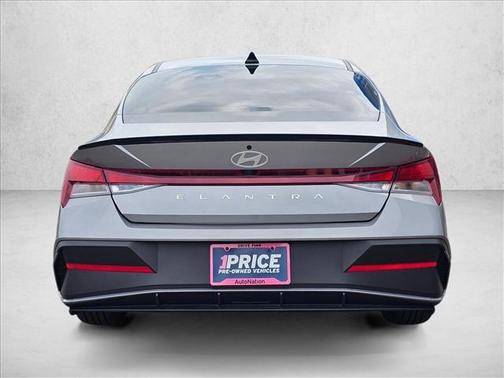 Fluid Metal 2025 Hyundai ELANTRA Sport