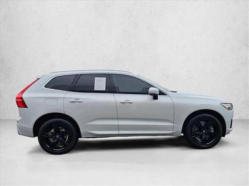 2018 Volvo XC60 T6 R-Design