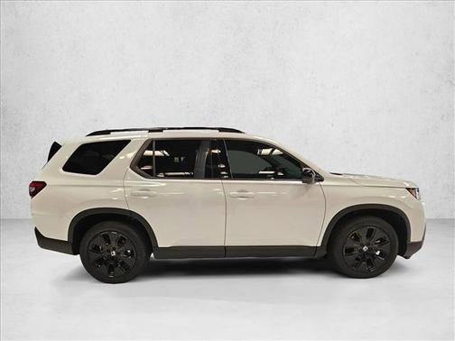 Platinum White Pearl 2026 Honda Pilot Black Edition