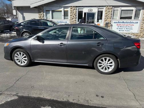 2014 Toyota Camry XLE