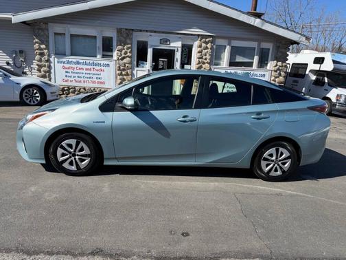 2017 Toyota Prius Two