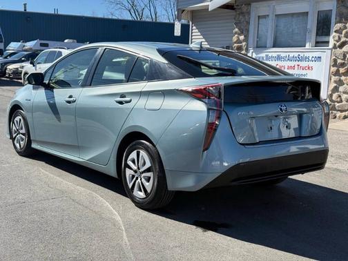 2017 Toyota Prius Two