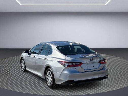 2023 Toyota Camry Hybrid LE