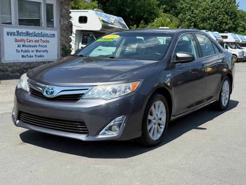2014 Toyota Camry Hybrid XLE