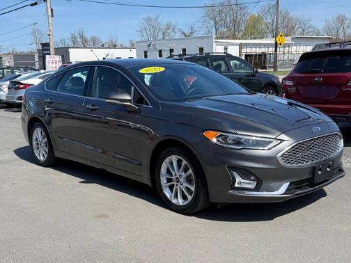 2019 Ford Fusion Energi Titanium