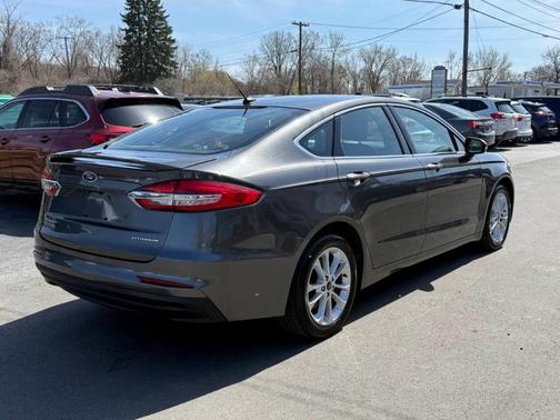 2019 Ford Fusion Energi Titanium